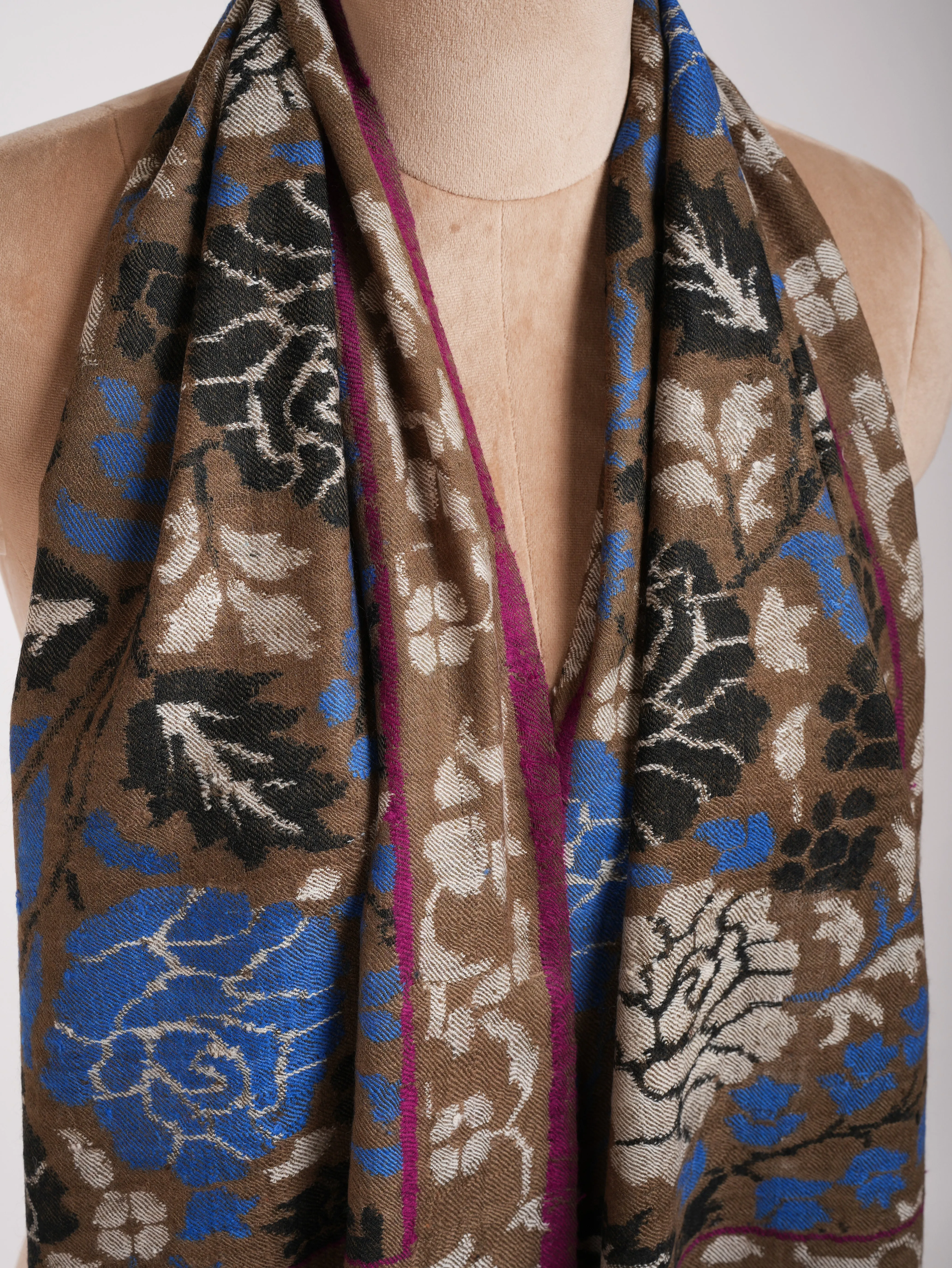 Handwoven Kani Pashmina Neck Scarf