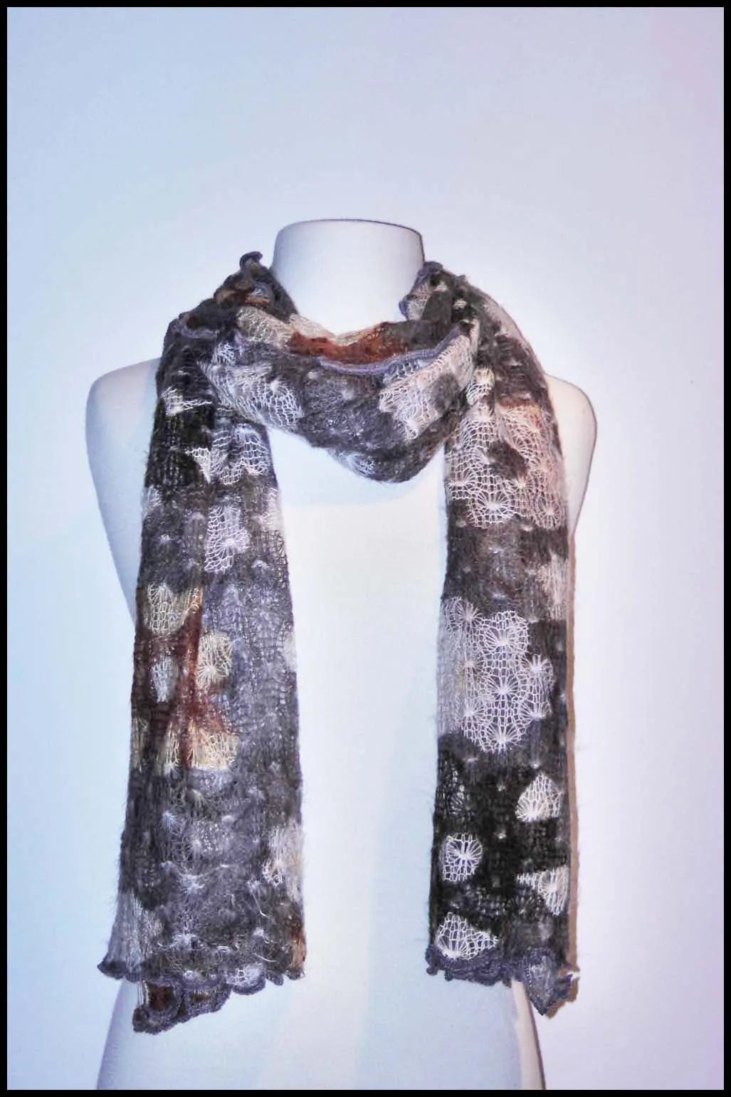 Loose-knit Soft Floral Scarf